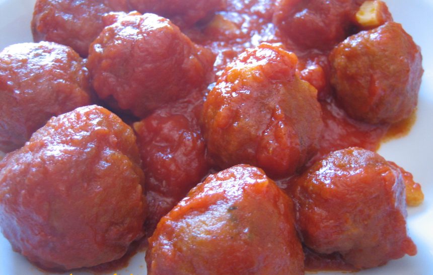 Albondigas con tomate