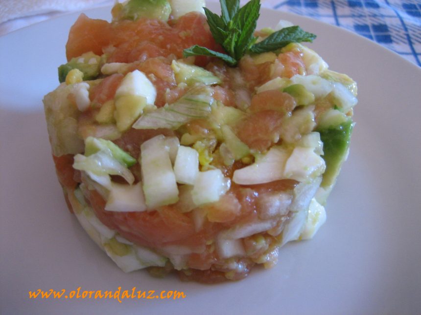 Tartar de salmón y aguacate