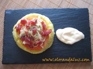 Minipizzas-patata-jamonserrano-tomate-queso-#RetoCanalCocina