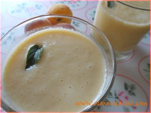 Smoothie o batido de melon y melocoton