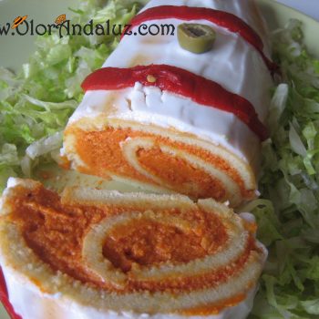 brazo-de-gitano-con-pimientos-rojos-y-surimi Brazo de gitano con pimientos rojos y surimi