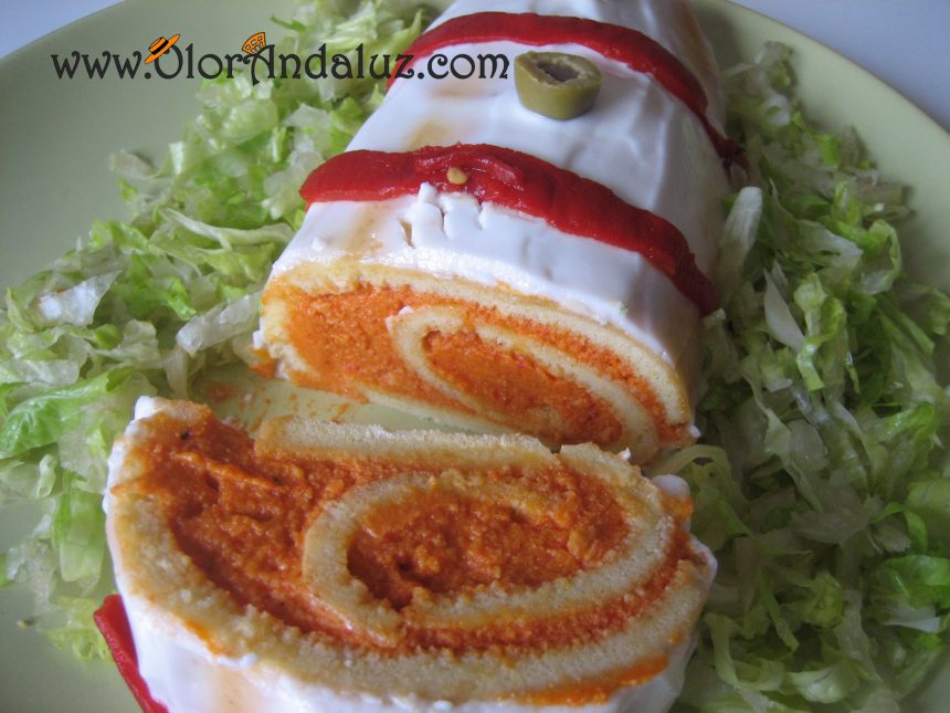 Brazo de gitano con pimientos rojos y surimi