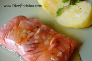 Salmon-marinado-miel-ajo