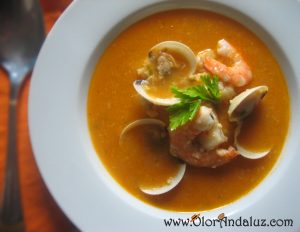 sopa-de-pescado-y-marisco