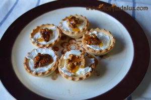 Canape-queso-nueces-miel