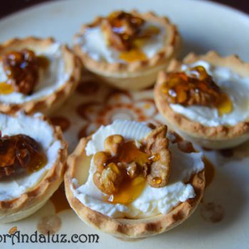 Canape-queso-nueces-miel Canape-queso-nueces-miel