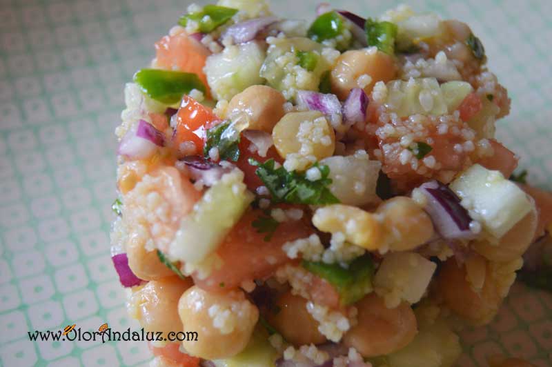 Ensalada de garbanzos y cous cous